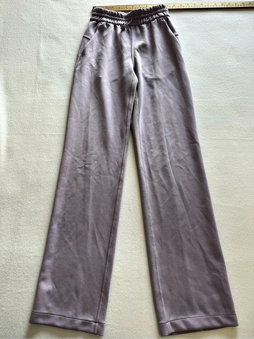 lululemon Scuba Mid-Rise Wide-Leg Sweatpants Purple ash sz 0 - Picture 7 of 9